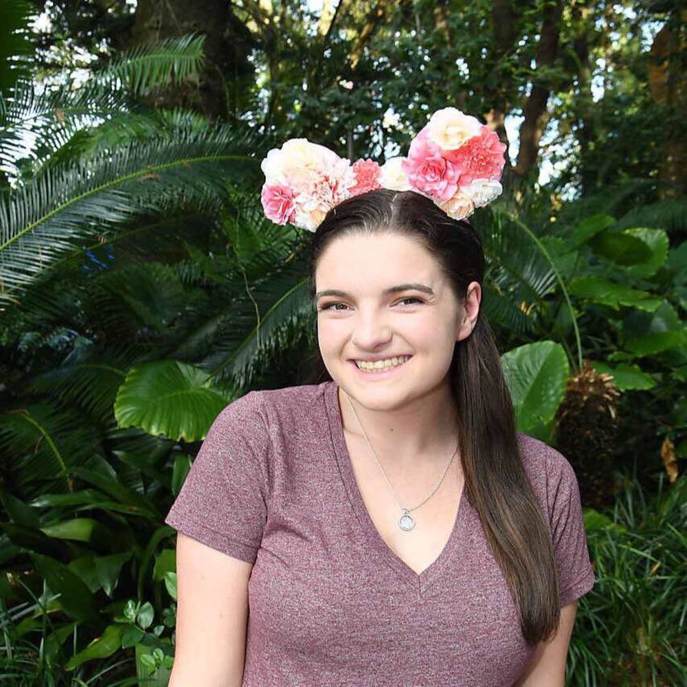 Meet your Posher, Maci